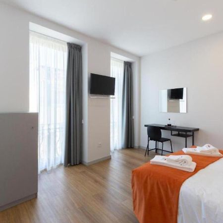 Serra Do Pilar Porto Suites ヴィラ・ノヴァ・デ・ガイア エクステリア 写真