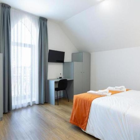 Serra Do Pilar Porto Suites ヴィラ・ノヴァ・デ・ガイア エクステリア 写真