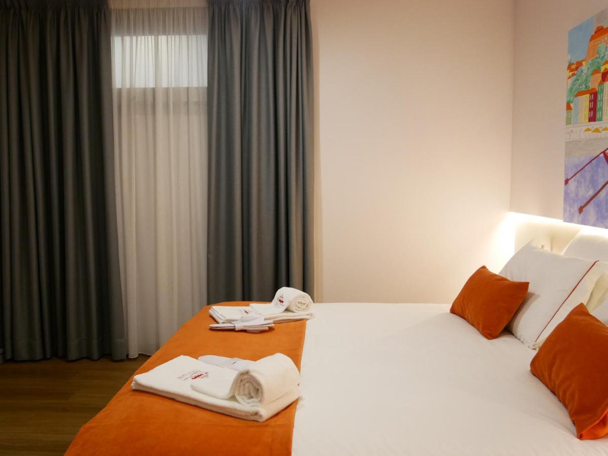 Serra Do Pilar Porto Suites ヴィラ・ノヴァ・デ・ガイア エクステリア 写真