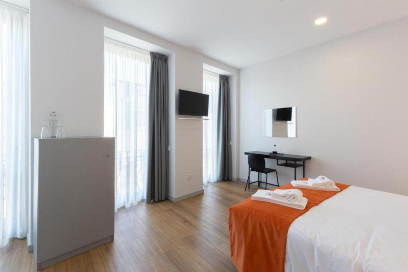 Serra Do Pilar Porto Suites ヴィラ・ノヴァ・デ・ガイア エクステリア 写真